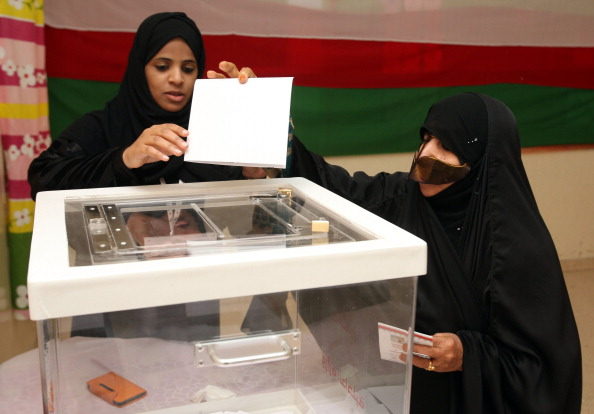 هل تعلم؟.. السلطنة أول دولة خليجية منحت المرأة حق الترشح والانتخاب
