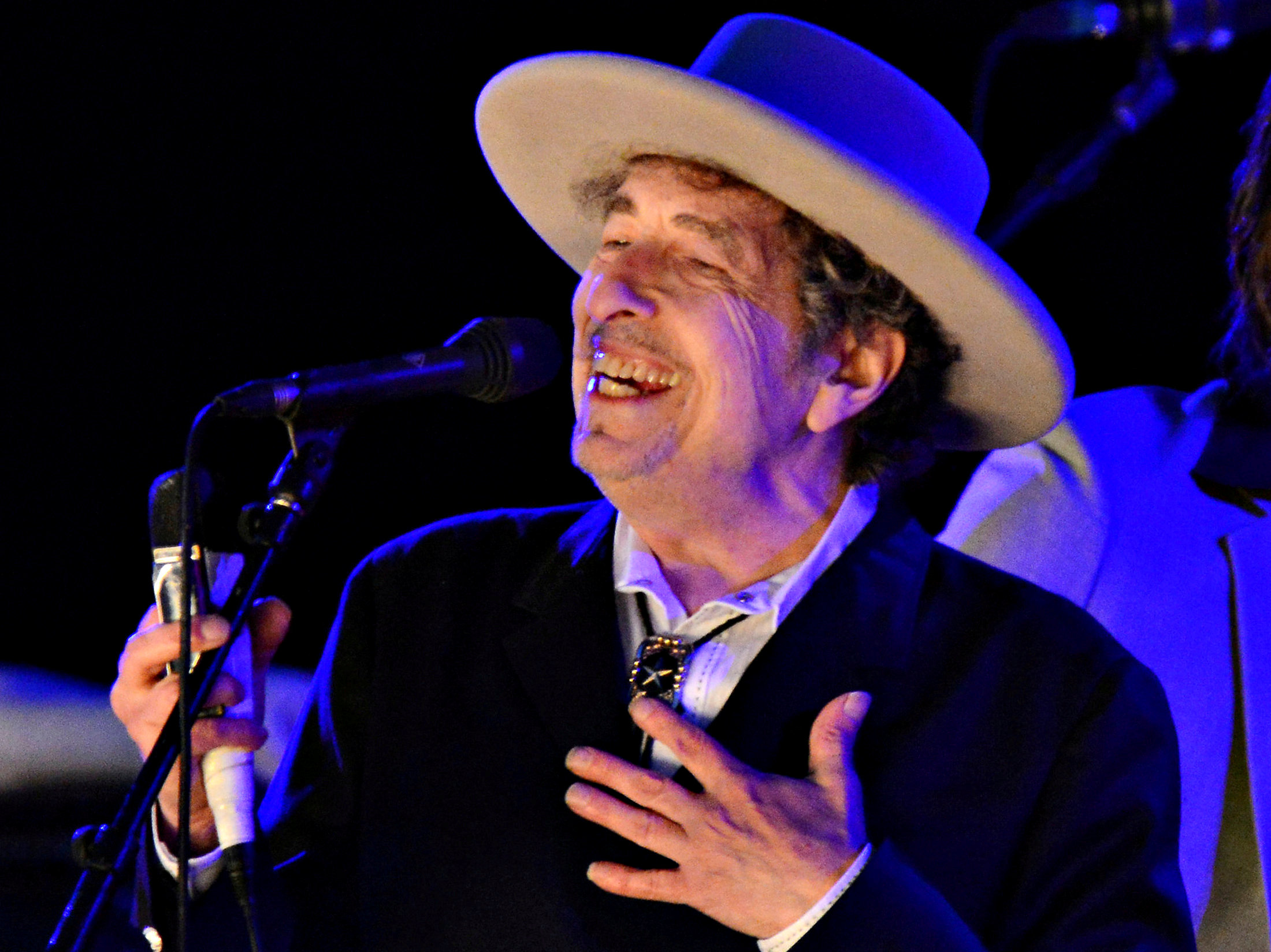 Bob Dylan to receive Nobel prize in Stockholm