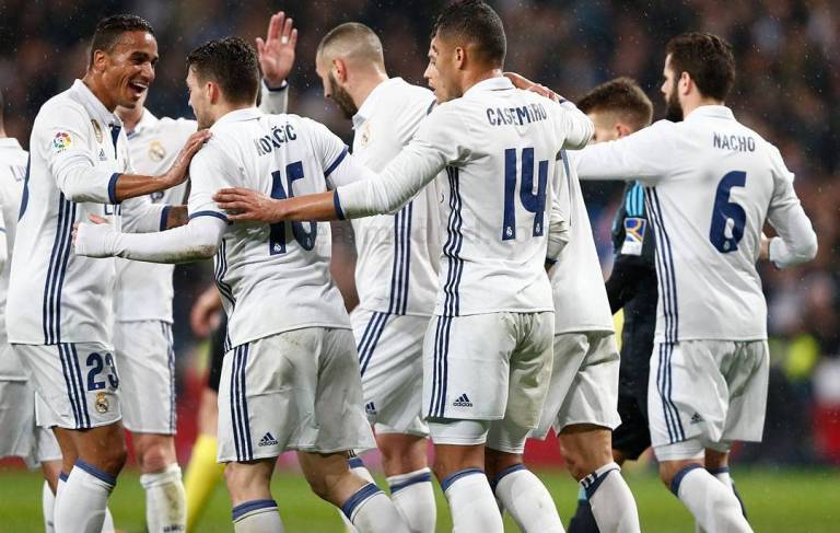 هل سيقلب نابولي الطاولة على ريال مدريد في دوري الأبطال؟