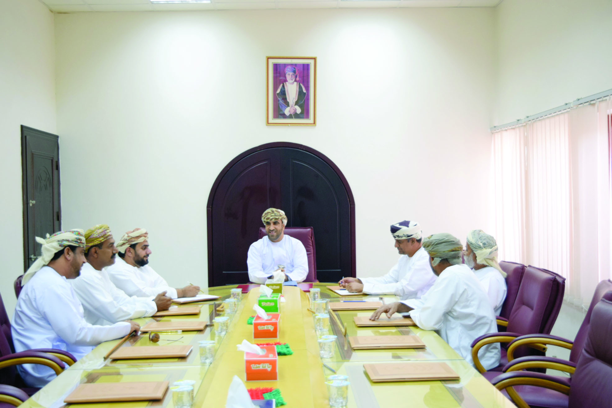 انطلاق السباق السنوي للهجن بميدان صحار