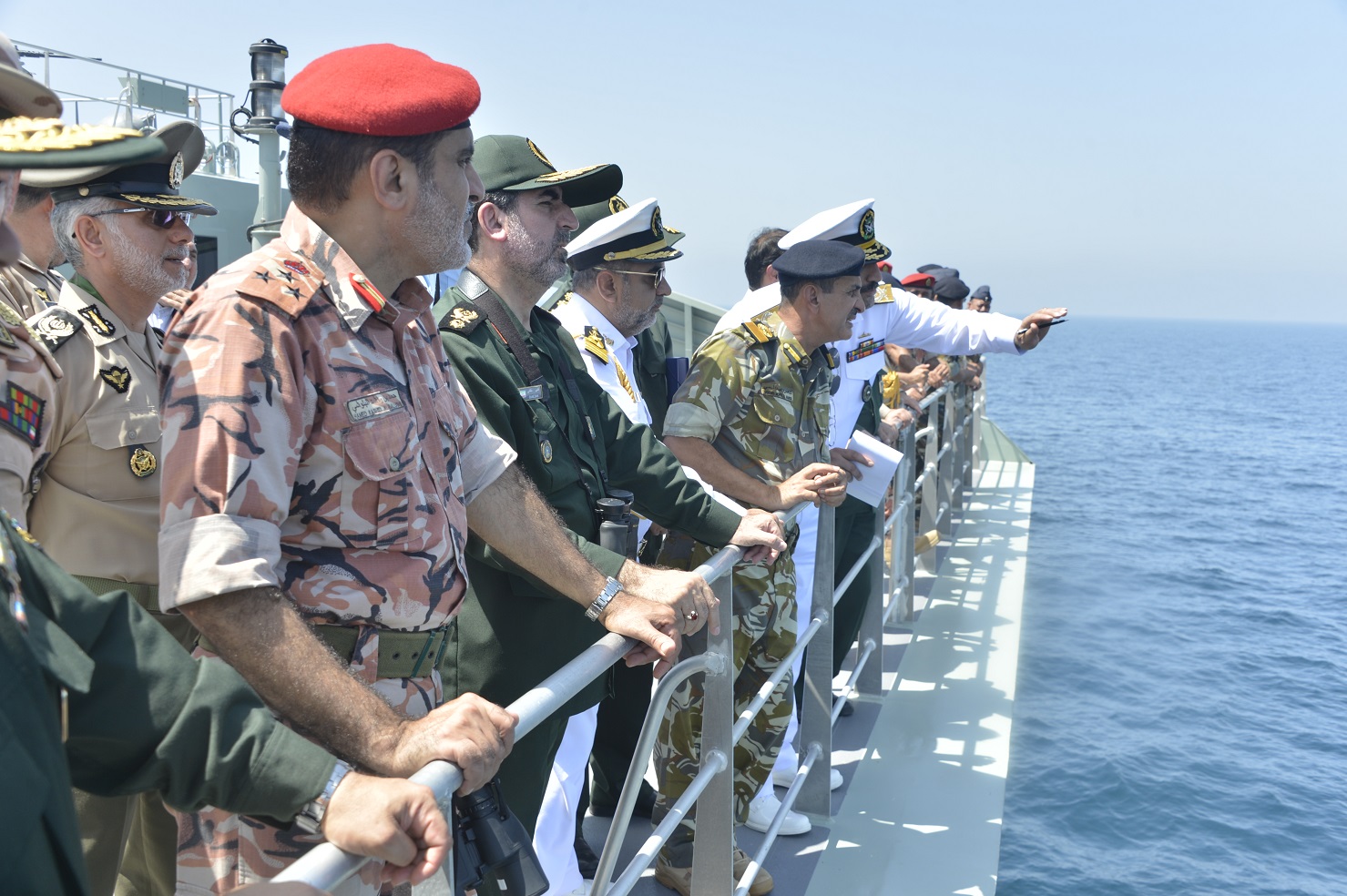تنفيذ تمرين مشترك بين البحرية السلطانية والقوات البحرية الإيرانية