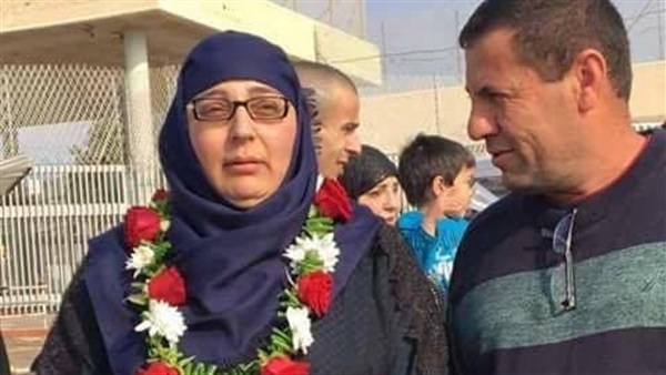 الاحتلال يفرج عن أقدم أسيرة فلسطينية.. قضت 15 عاماً في السجون