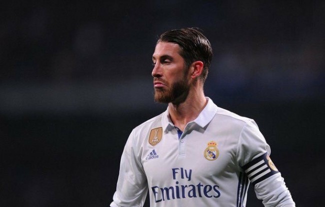 راموس يرد على إتهام فيدال ويوجه رسالة مثيرة لبيكيه