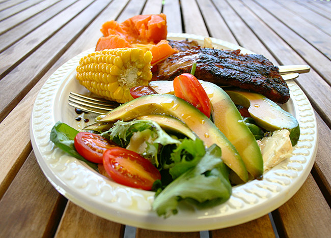 فكر قبل أن تأكل.. "النظام الغذائي الصحي" قد يحميك من الإصابة بالسرطان