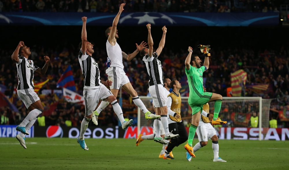 Steely Juventus shut down Barca to kill off comeback hopes