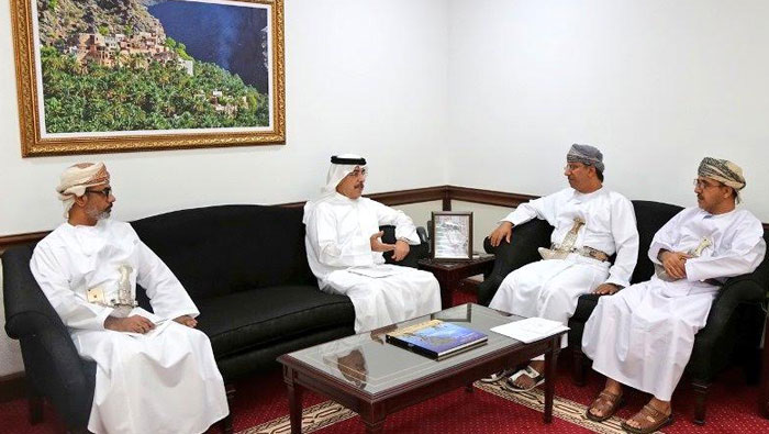 Oman, UAE in talks over food ban