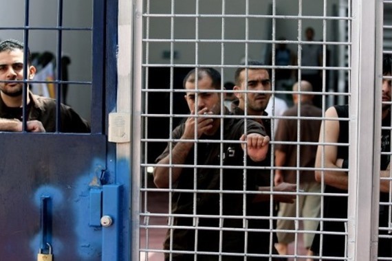 الى اين وصلت معاناة  1600اسيرا فلسطينيا نتيجة استمرار الاضراب عن الطعام ؟