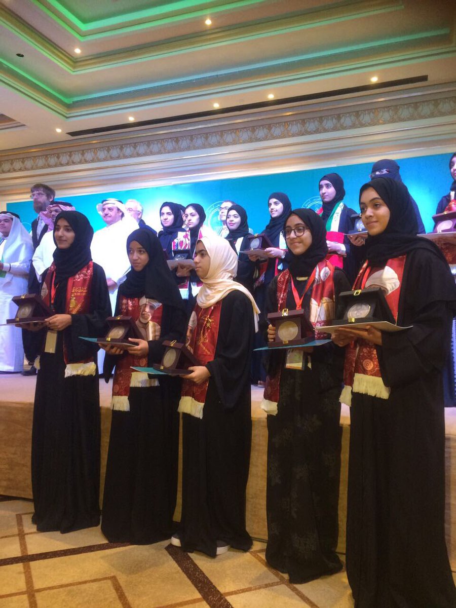السلطنة تحصد ميداليات برونزية وفضية في أولمبياد الرياضيات والعلوم على مستوى الخليج