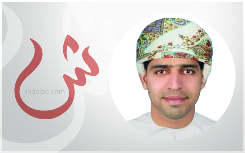عن فتاة النابالم والمحتوى الإباحي على الشبكات الاجتماعية
