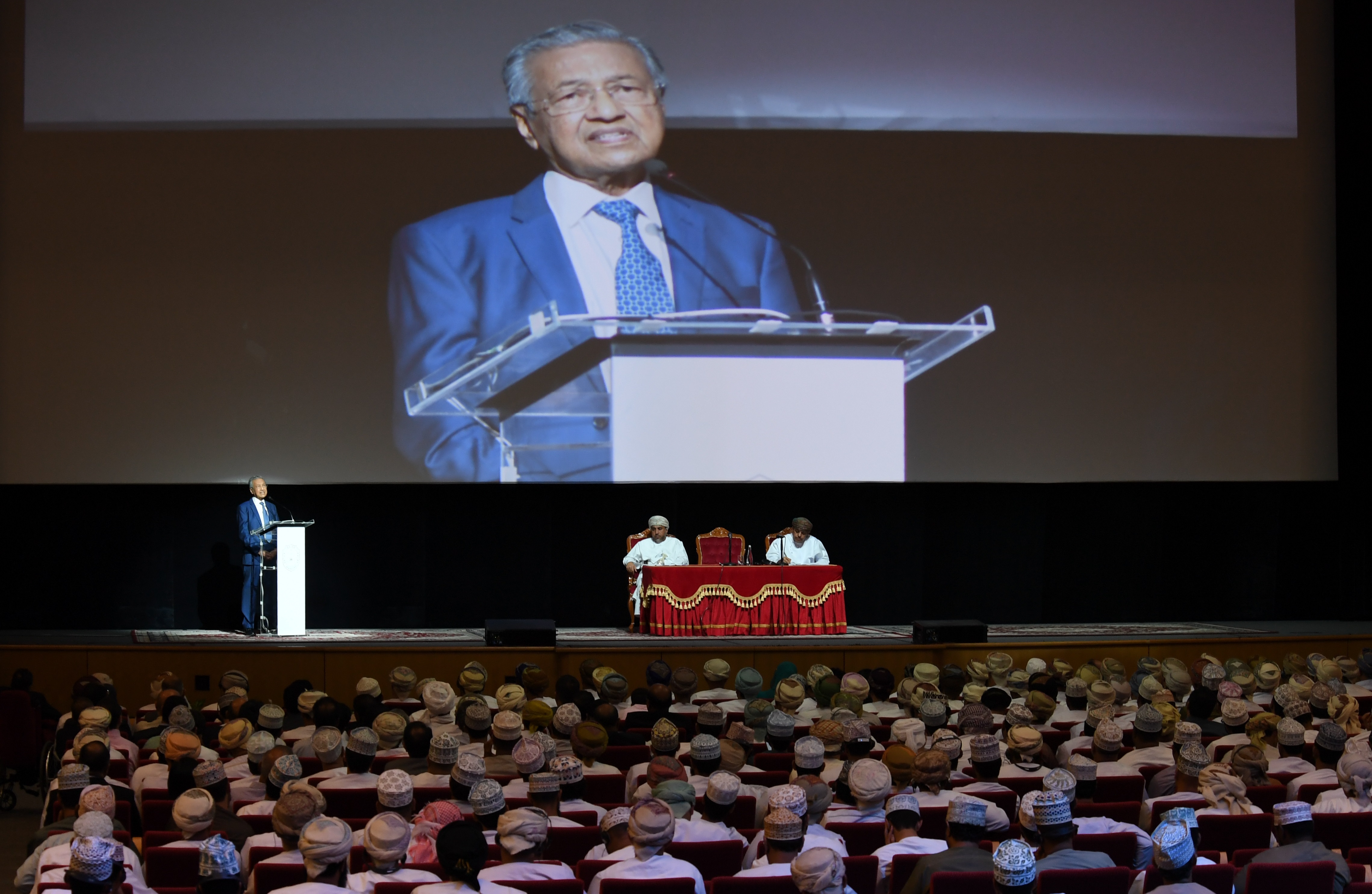 مهاتير محمد: ماليزيا لم تلجأ لسياسة الاستقراض الخارجي للنهوض باقتصادها بل كانت تنفق بحدود الموارد الموجودة