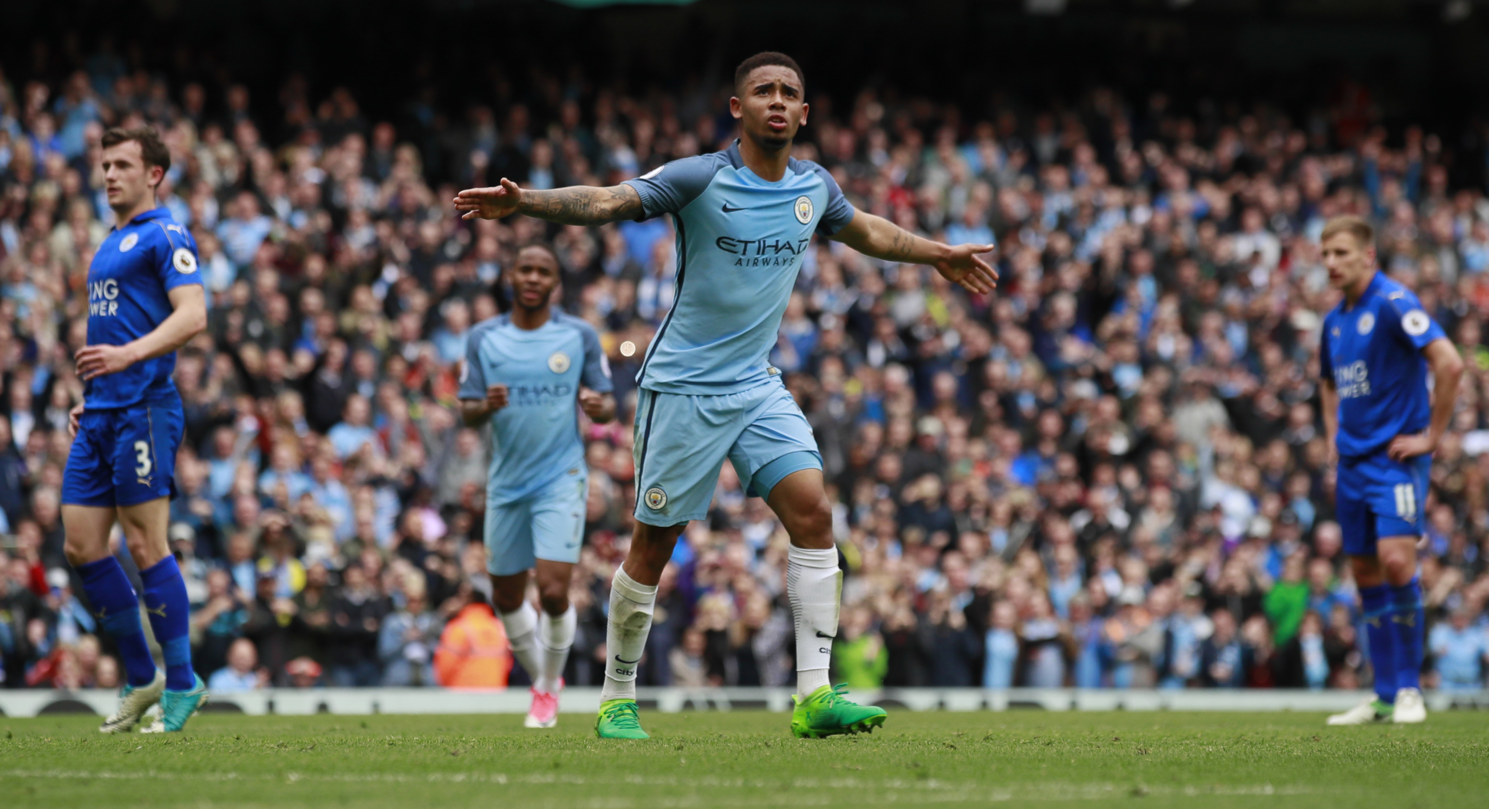 Football: Man City hang on to beat Leicester and move third
