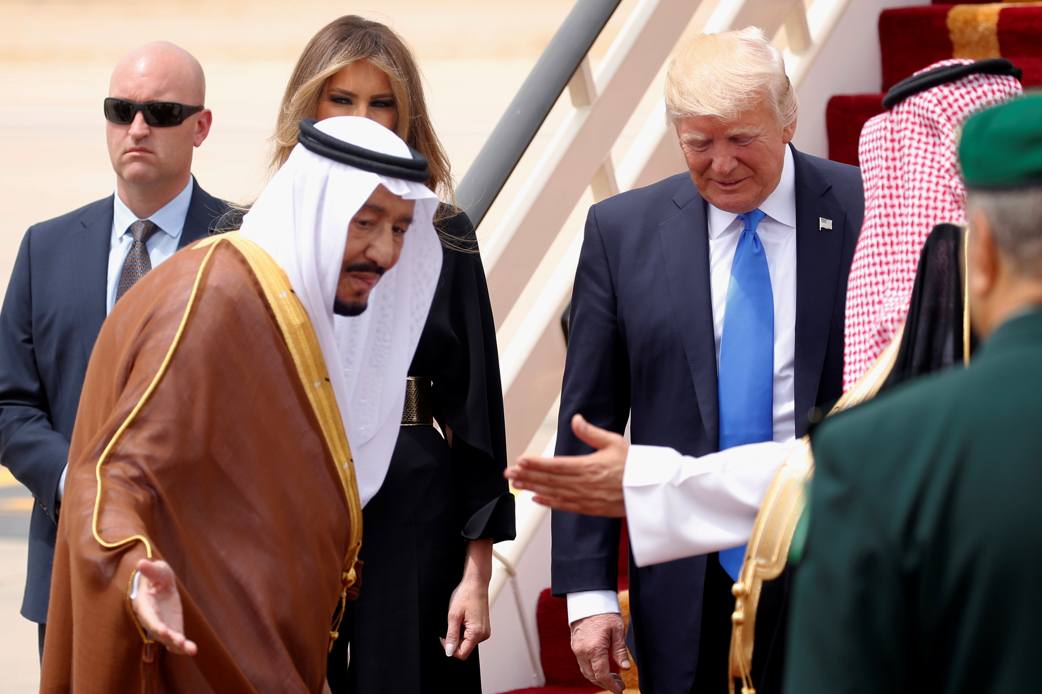 هكذا قضى ترامب 14 ساعة خلال رحلته إلى الرياض