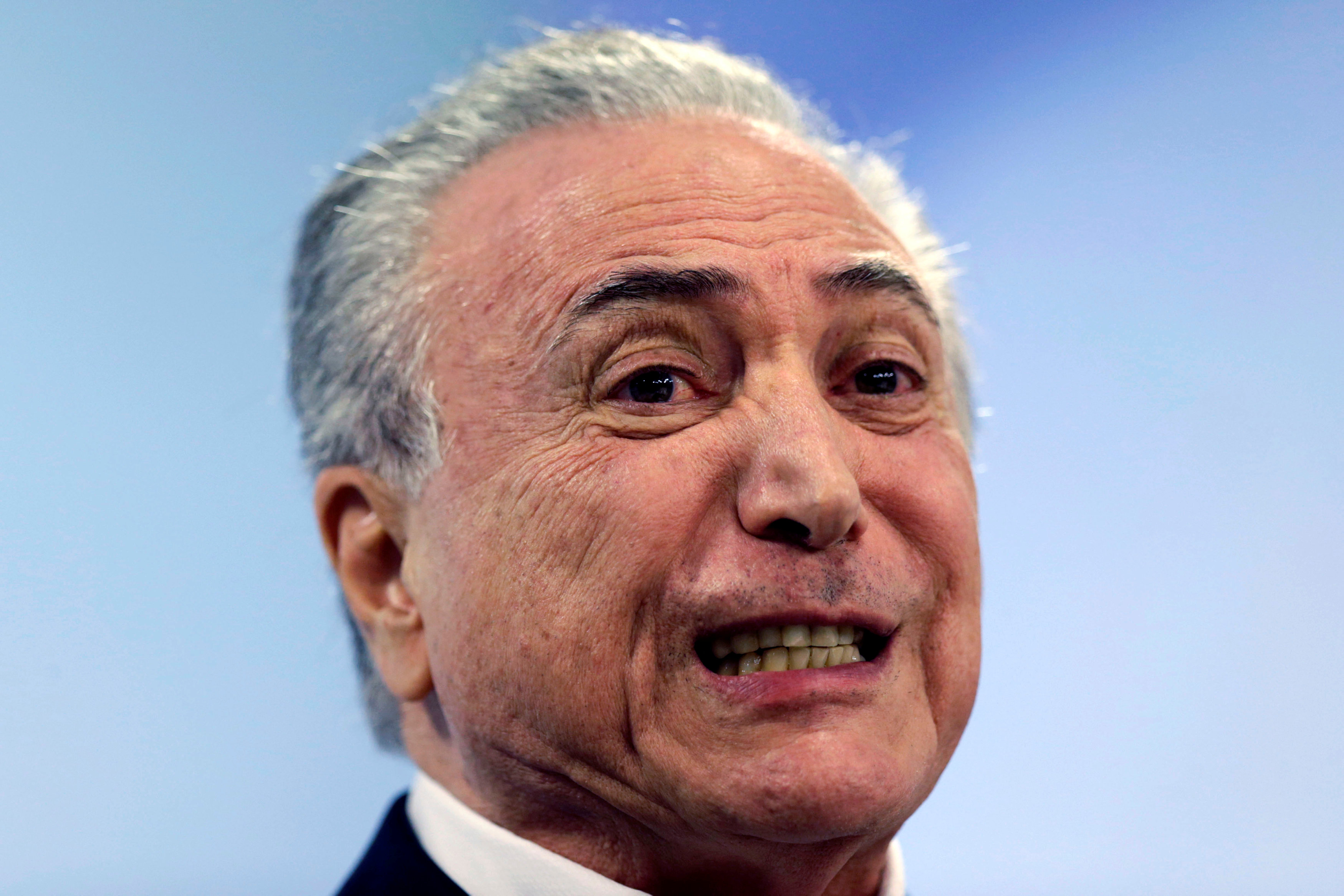 I won't resign. Oust me if you want: Temer