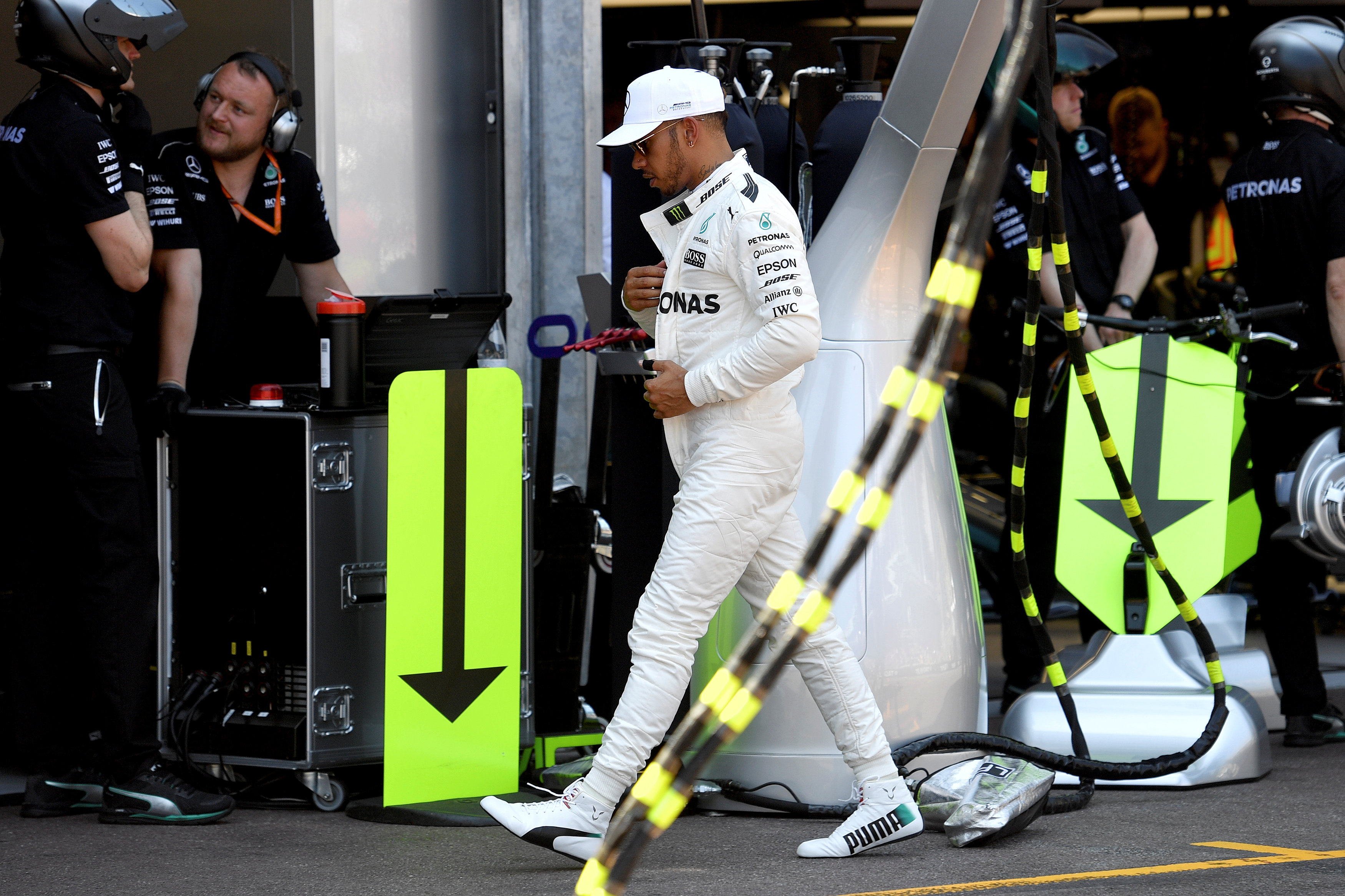 F1: 'Devastated' Hamilton seeks answers to tyre mystery
