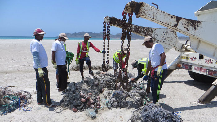 35 tons of fishing nets removed from beaches in Oman