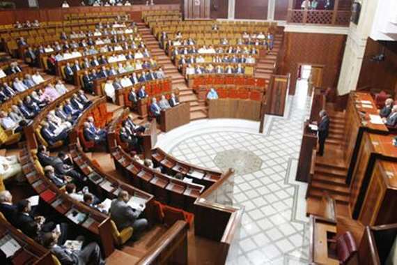 أزمة في مجلس النواب المغربي بسبب «آي فون 7»