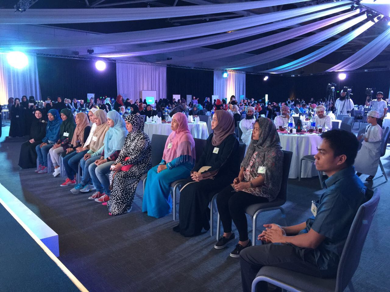 15 expatriates embrace Islam at Ramadan event in Oman