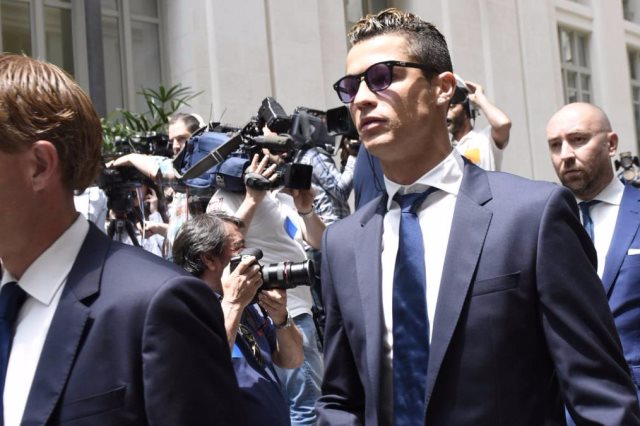 النائب العام بمدريد يتهم كريستيانو رونالدو بالتهرب الضريبي