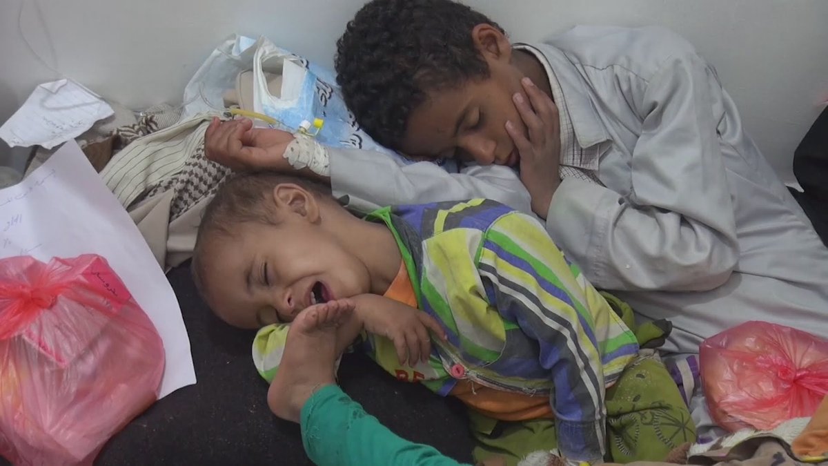 وفاة 900 يمني بوباء الكوليرا.. آخر حصيلة رسمية من اليمن