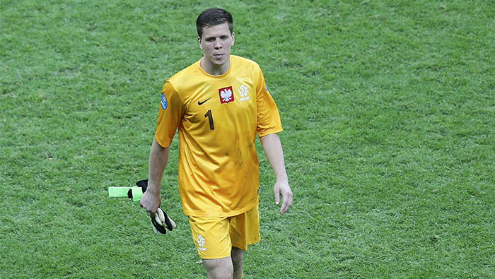 Football: Arsenal's Szczęsny wants to extend Roma stay, says club boss