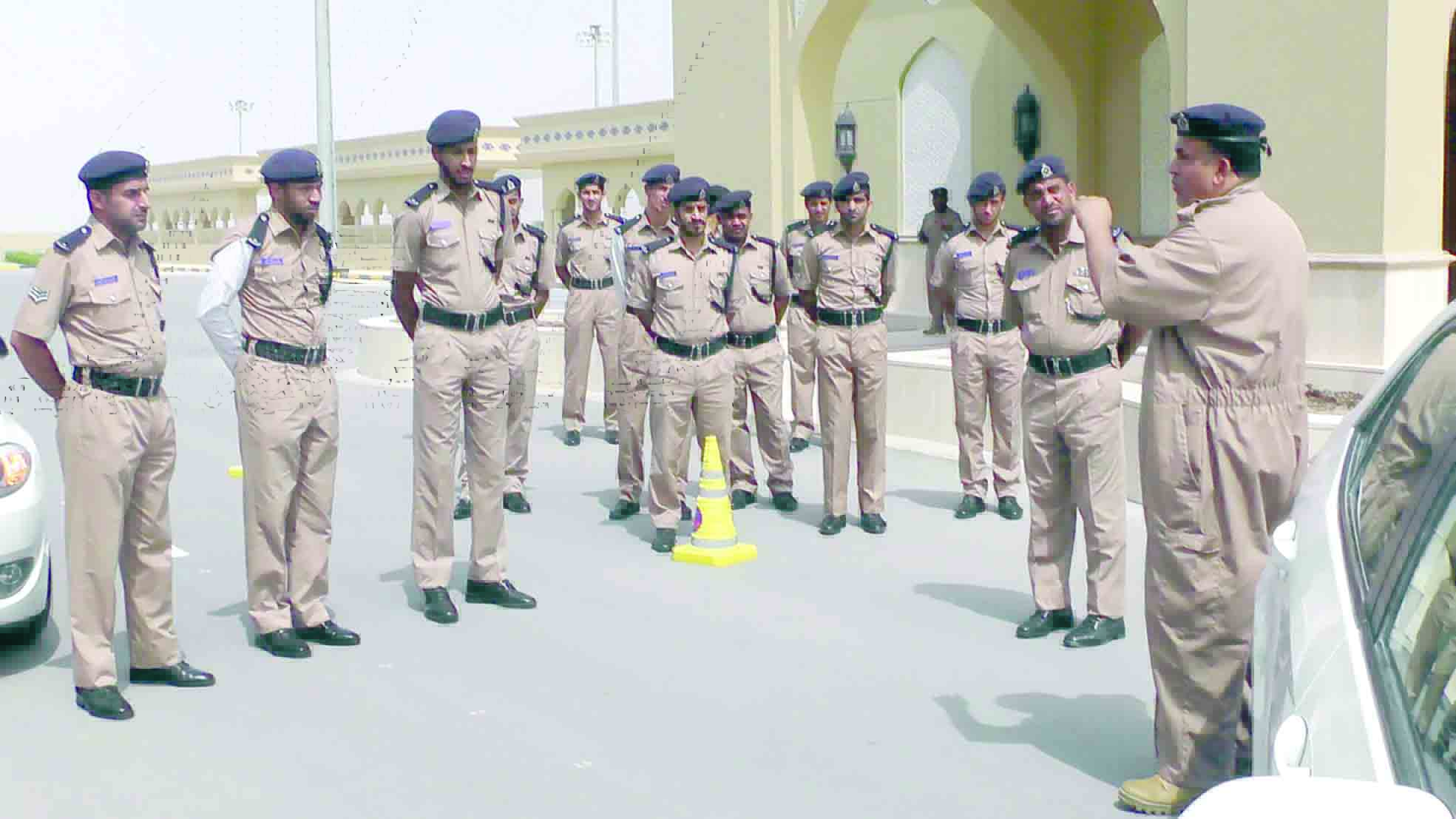 حلقة بقيادة شرطة الداخلية حول تنظيم حركة المرور