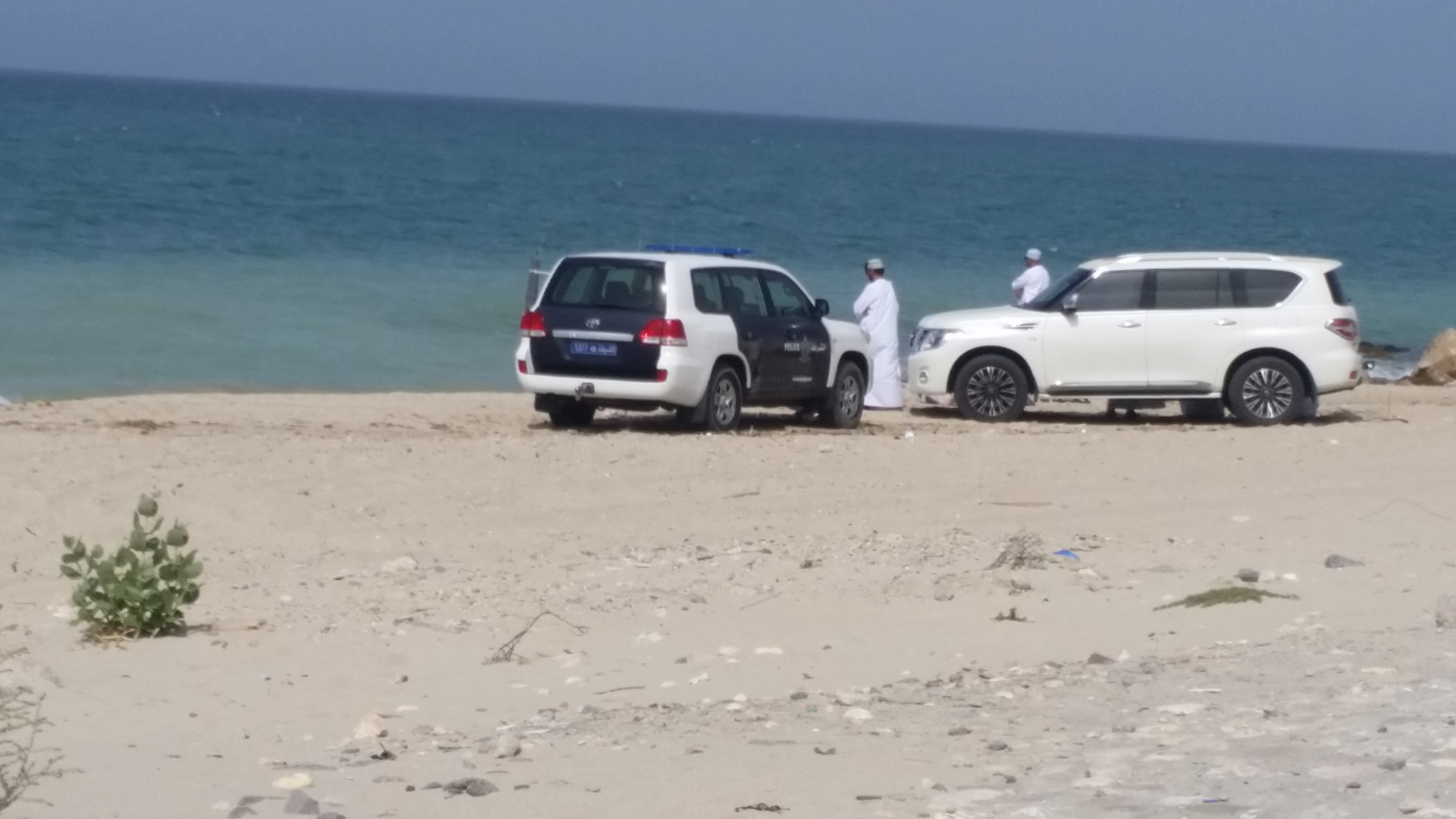 العثور على جثة مواطن سحبته مياه البحر
