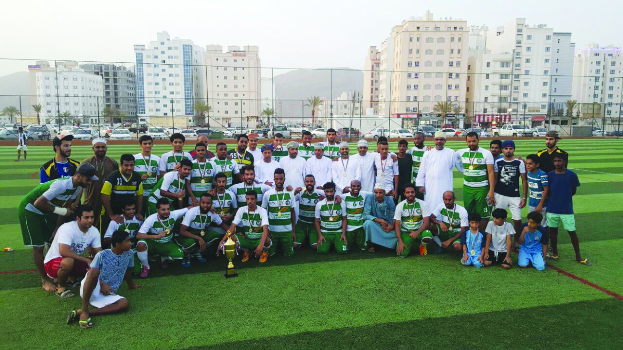 فريق العامرات يتوَّج بكأس «شجع فريقك»