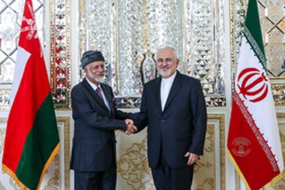 بالصور: حسن روحاني يستقبل يوسف بن علوي في طهران