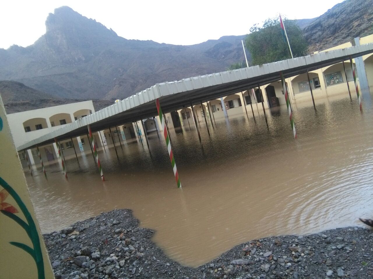 هطول أمطار على قرى ولايتي الرستاق والعوابي