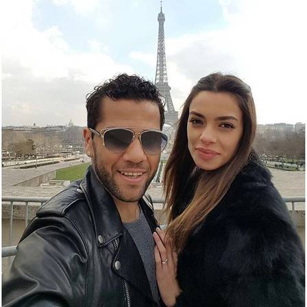 جوارديولا: زوجة ألفيس السبب في أنتقاله إلى سان جرمان