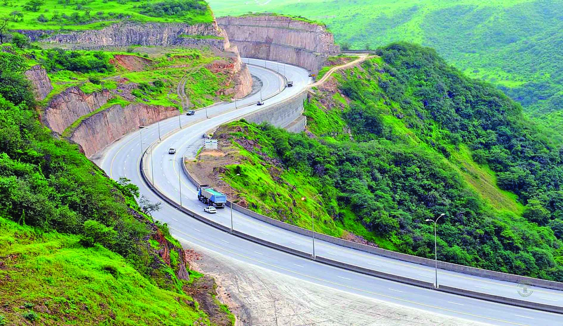 Curbs on truck drivers using roads to western Dhofar
