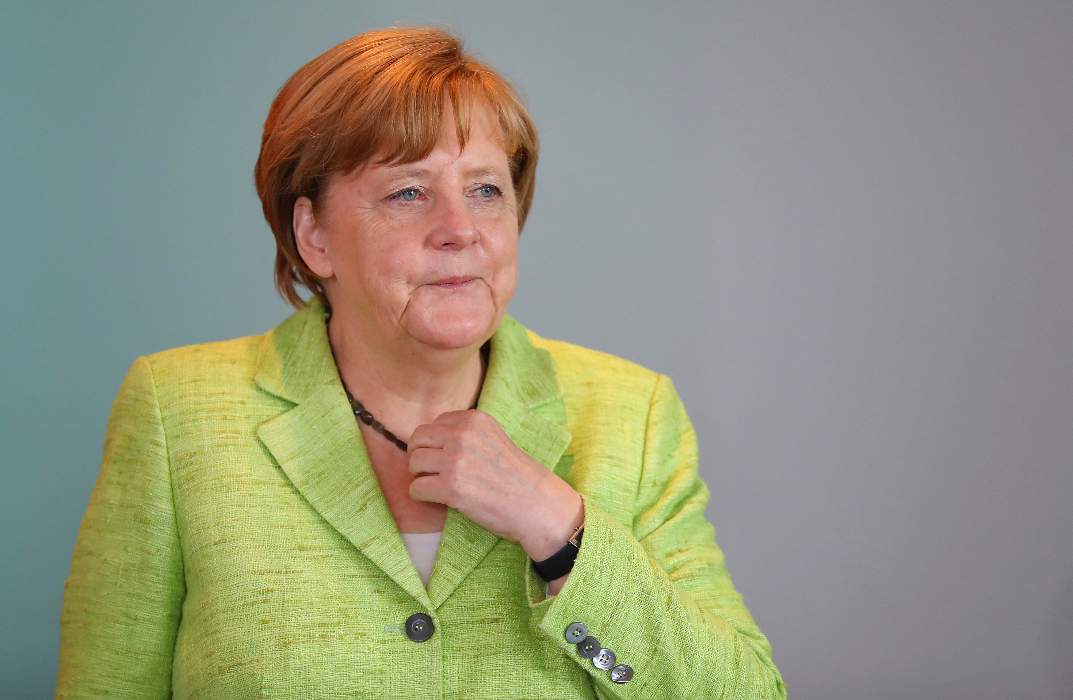 Merkel takes holiday break during poll campaign