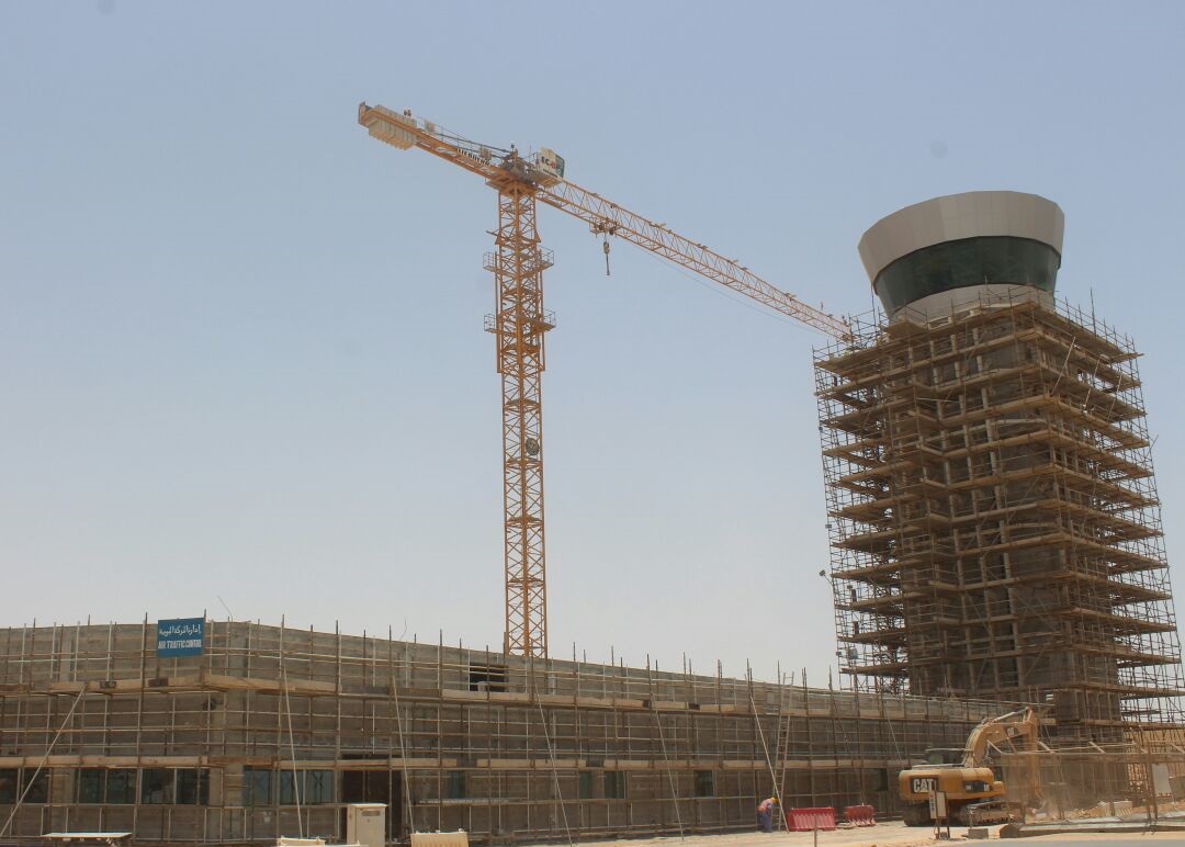 إنجاز 70 % من مشروع مبنى المسافرين بمطار الدقم