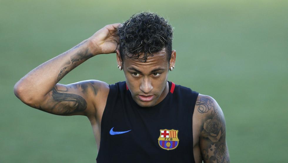 كلاسيكو ميامي.. هل ستكون آخر مباراة لنيمار مع برشلونة؟