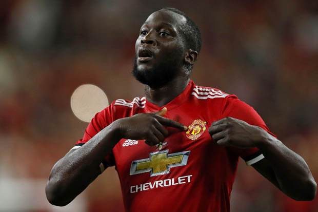 10 نجوم كبار يشيدون بتألق لوكاكو مع مانشستر يونايتد