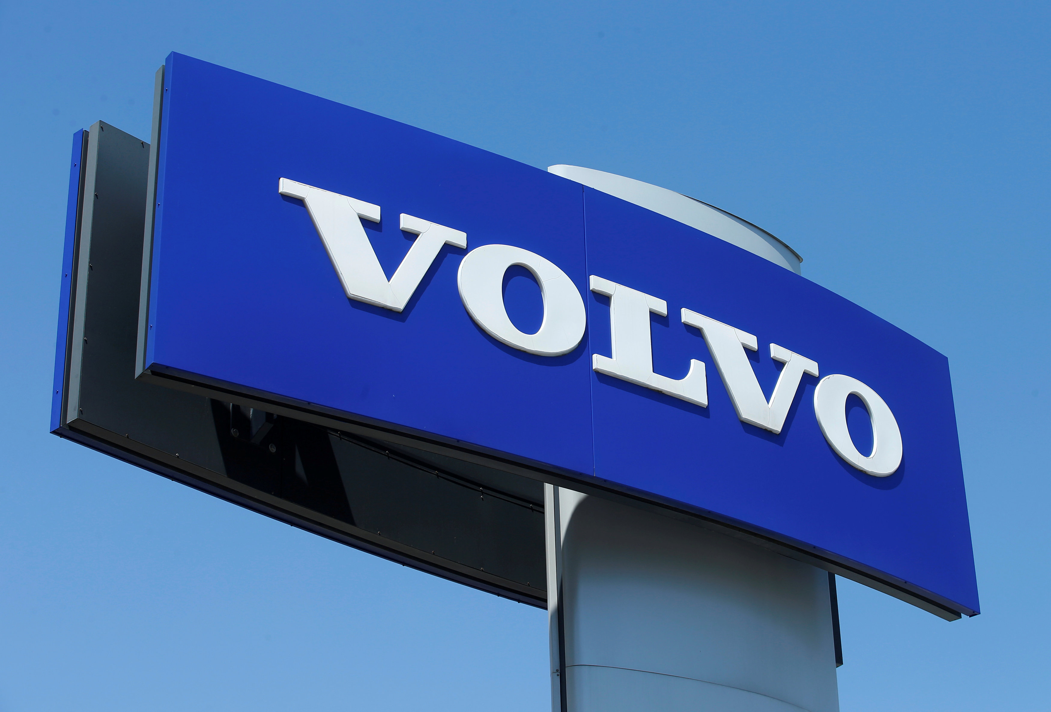 Geely's Volvo to go all electric with new models from 2019