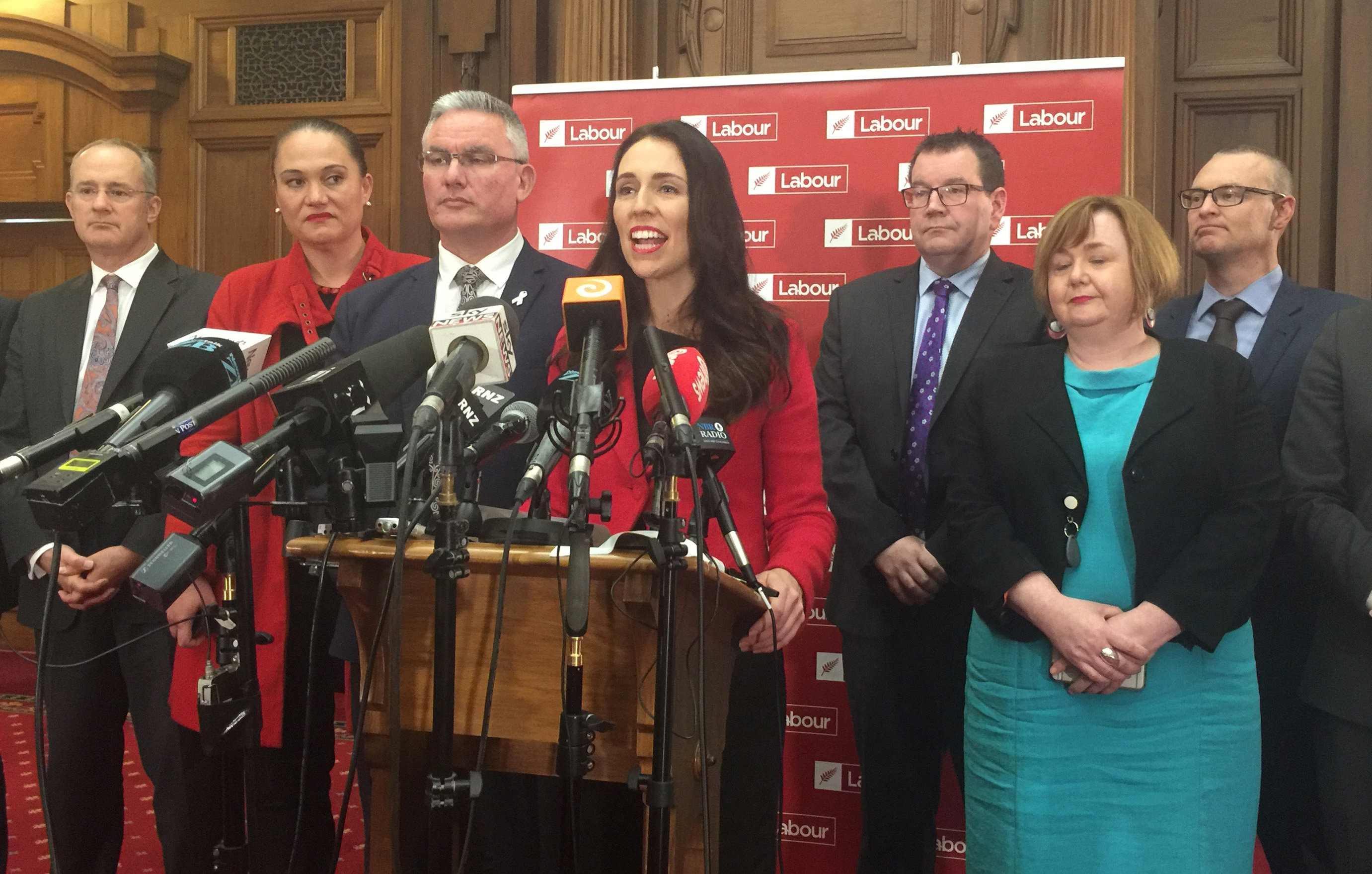 Change of Labour party leader breathes fresh life into New Zealand election