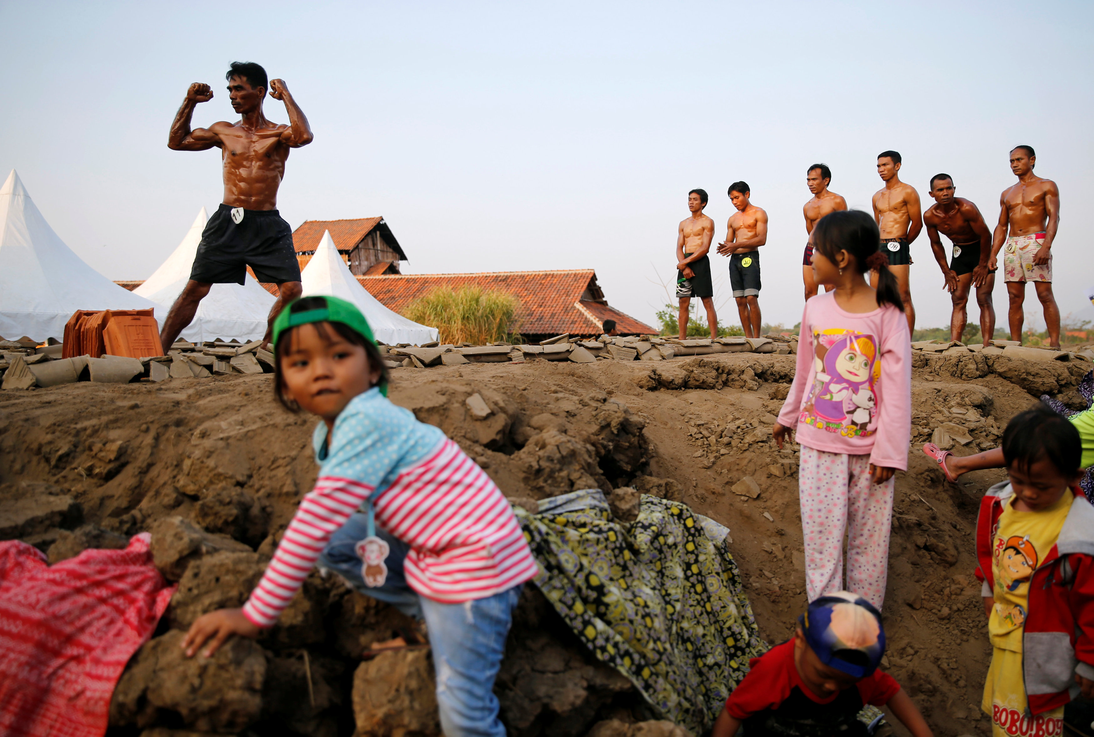 In pictures: Tile workers in Indonesia