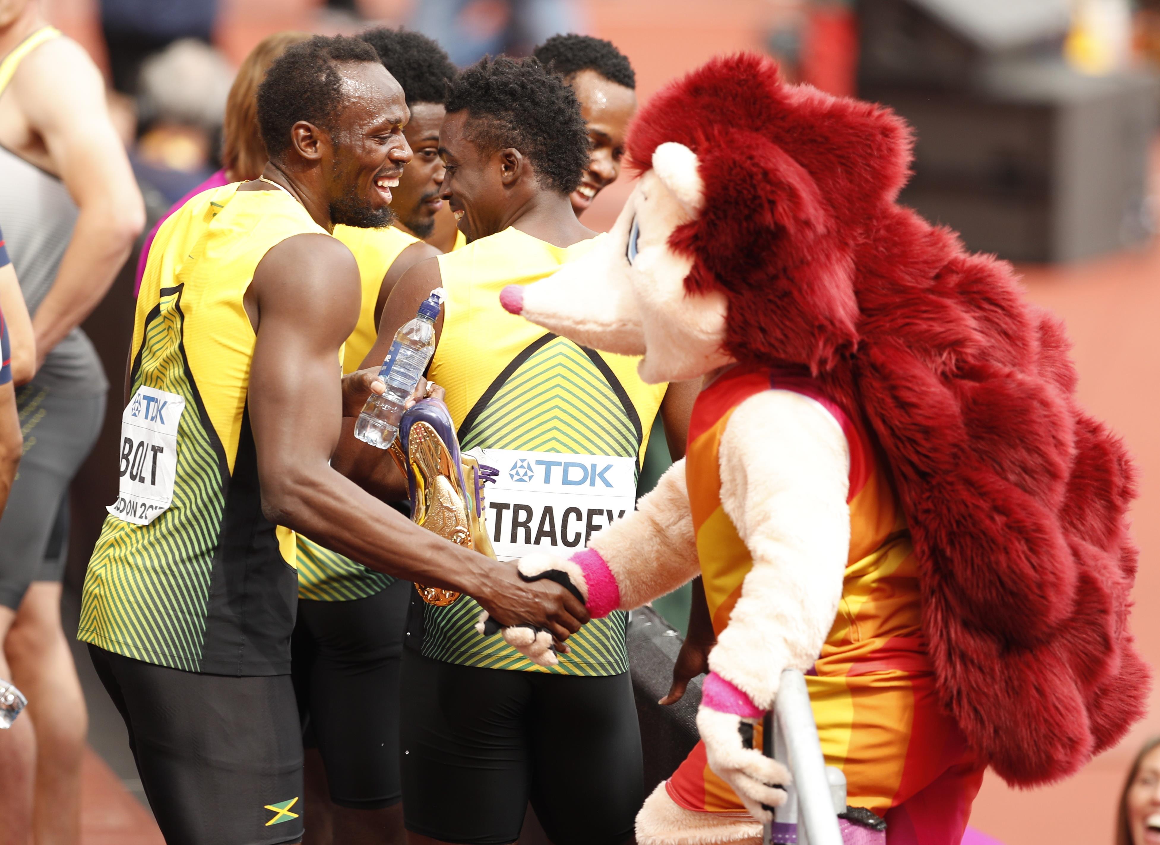 Athletics: Usain Bolt leads Jamaica into 4x100m final, U.S. run year's fastest time
