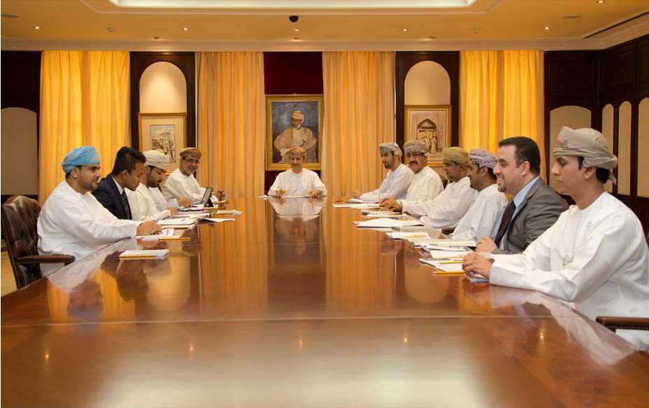 Oman's Supreme Council of Planning reviews Tanfeedh progress