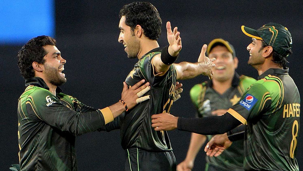 Cricket: Pakistan's Akmal in trouble over Arthur outburst