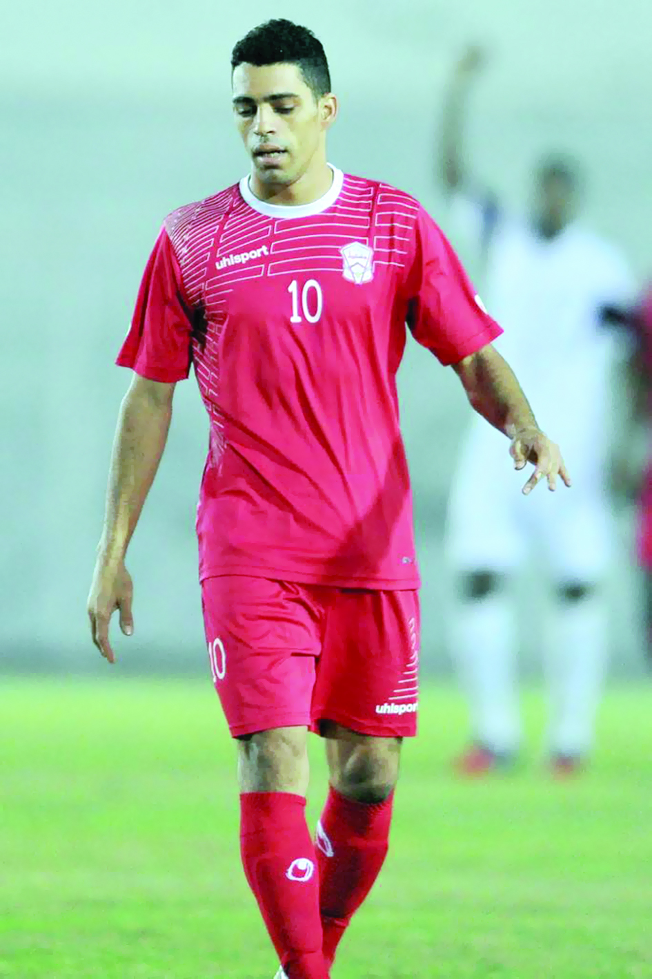 البرازيلي فينيسيوس يصل للسلطنة للتوقيع مع الشباب