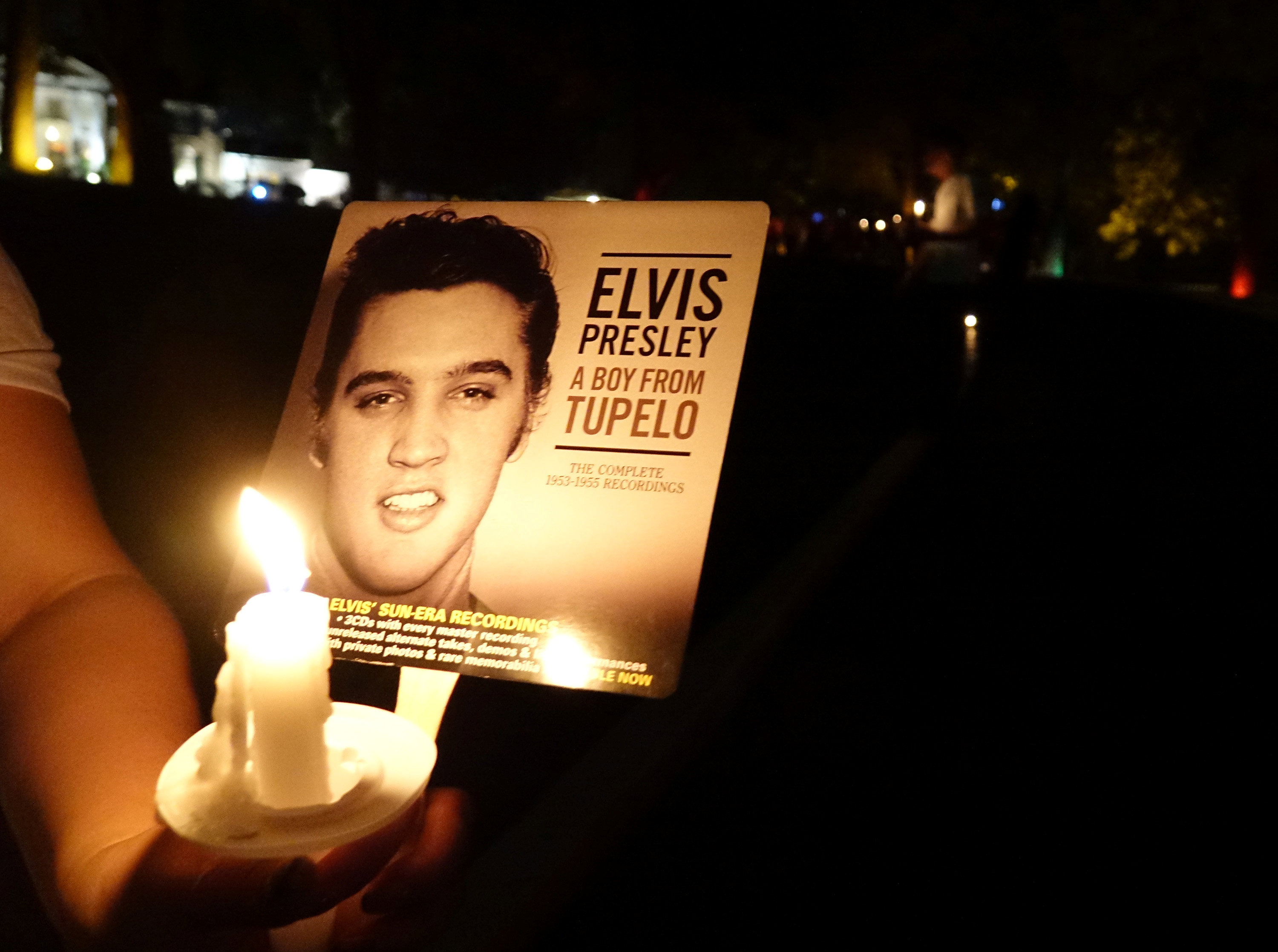 Filipino wins first Elvis in Asia contest