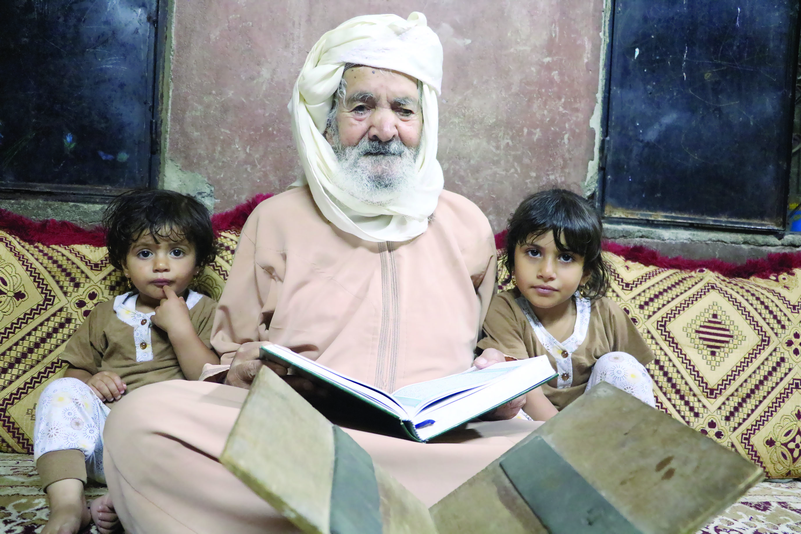 غريب الزكواني البالغ من العمر 88 عامًا :
هكذا حفظت القرآن الكريم