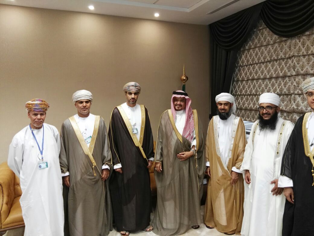 Saudi minister receives Head of Omani Haj Mission