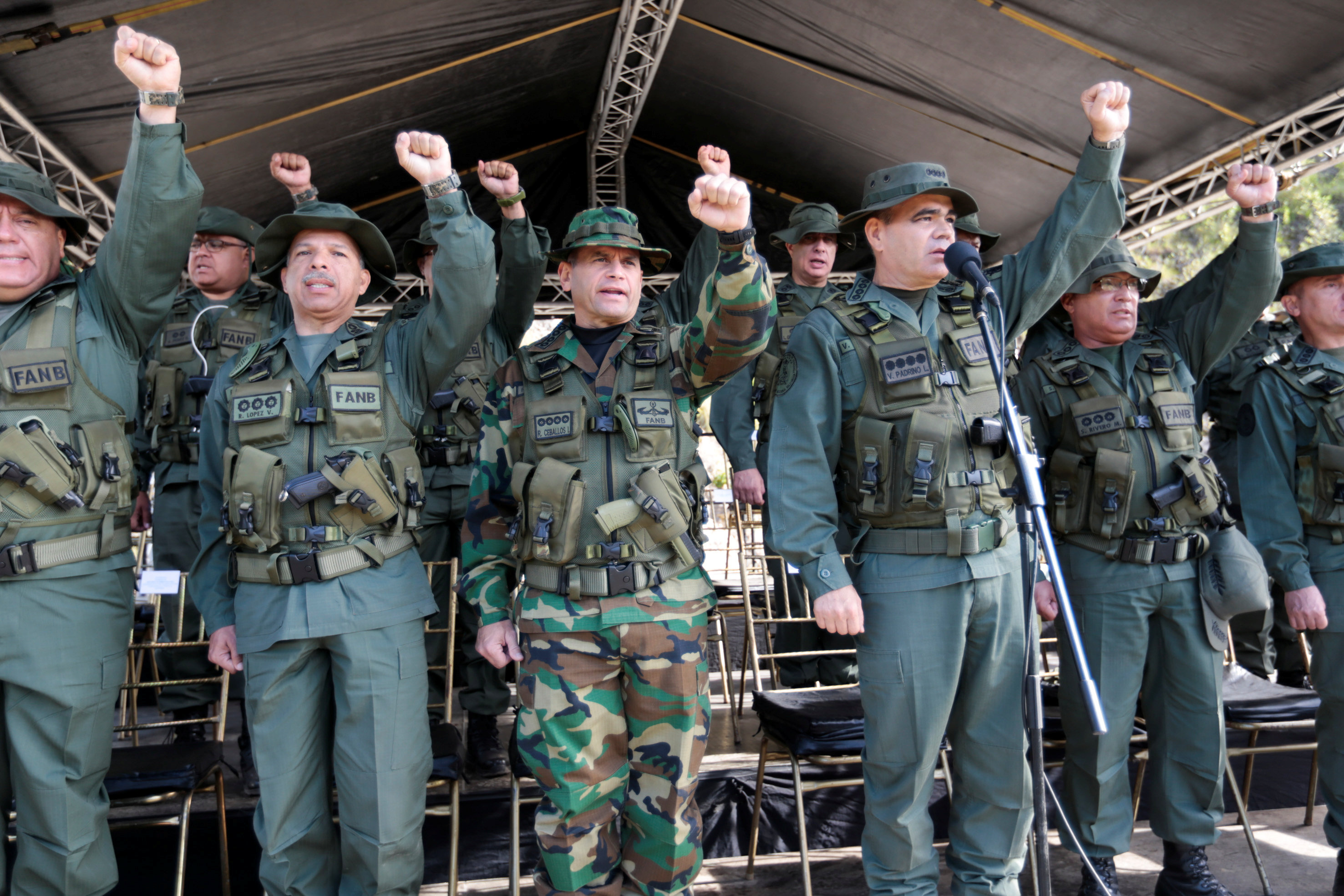 Venezuelan army and militias hold exercises after U.S. threat