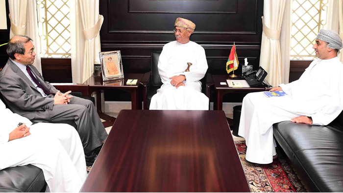 Advisor to His Majesty Sultan Qaboos receives Shell official in Oman