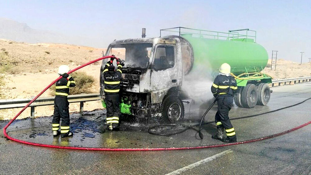 Water tanker catches fire in Oman