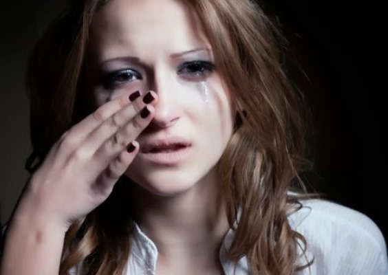لماذا تبكي النساء؟
