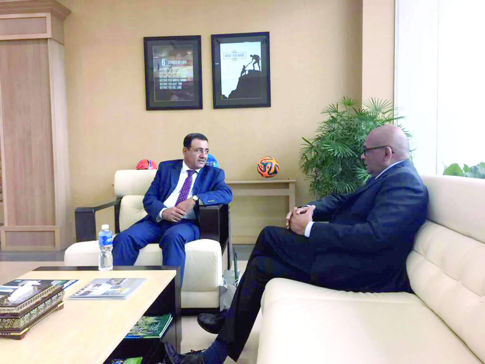 الاتحاد الآسيوي يشيد بنظيره العماني على نجاحه في استضافة الأندية الآسيوية